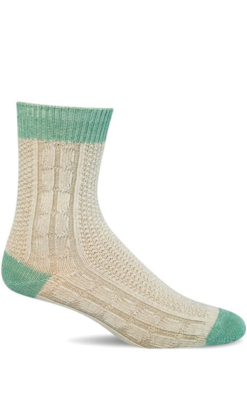 Chunky Cable Crew Women - Natural Essential Comfort