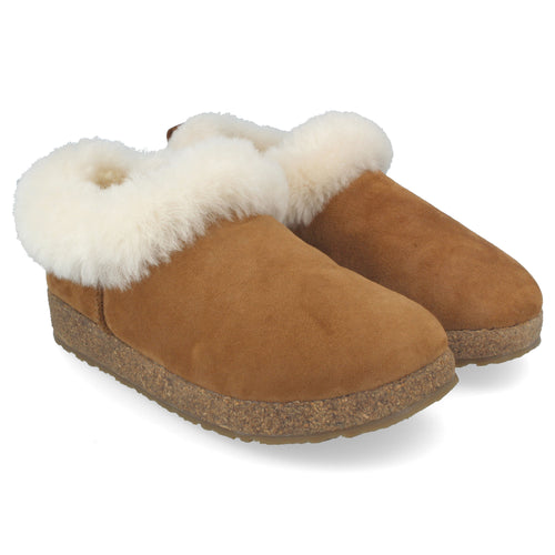 Iceland - Chestnut Shearling