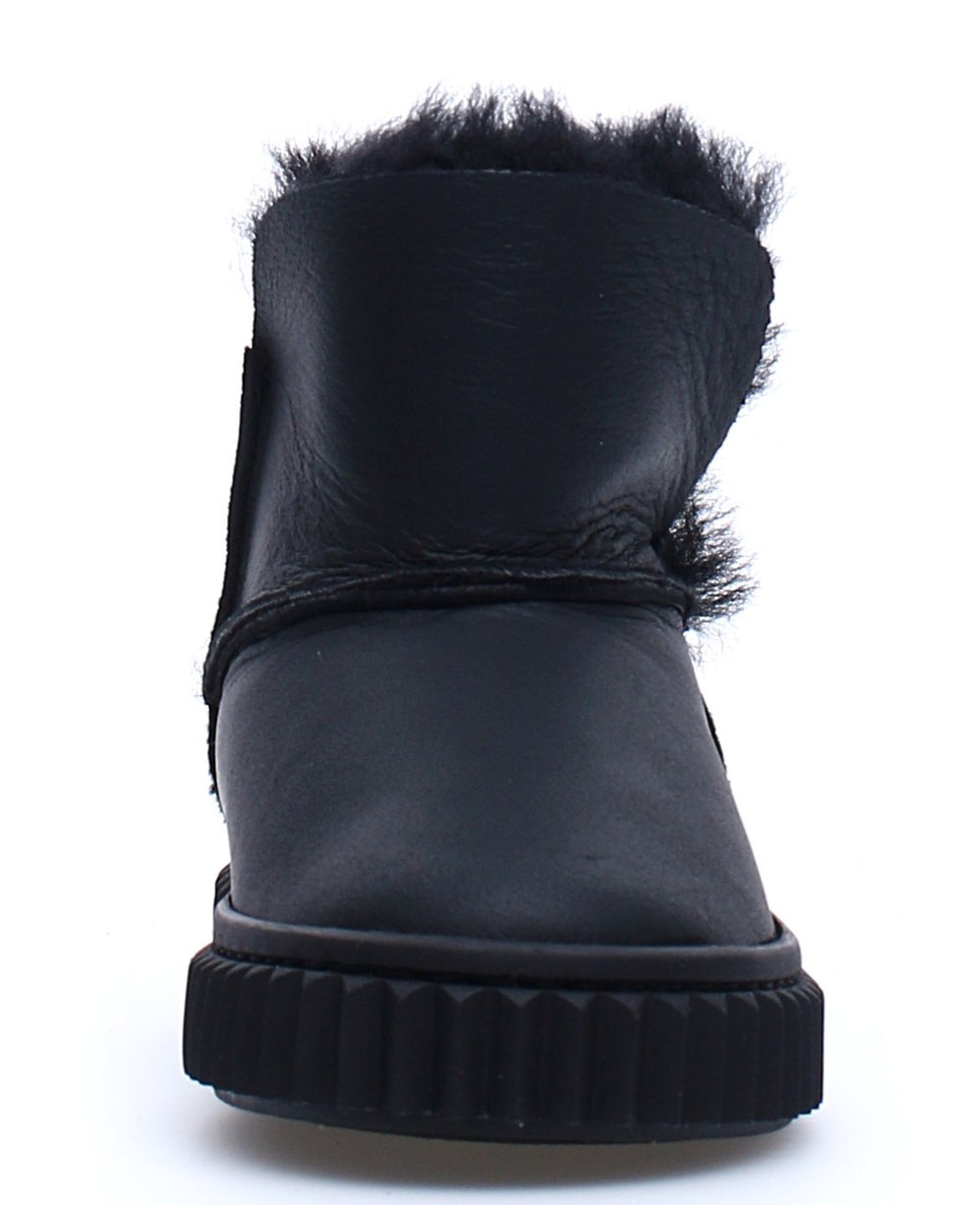 Greta - Black Shearling