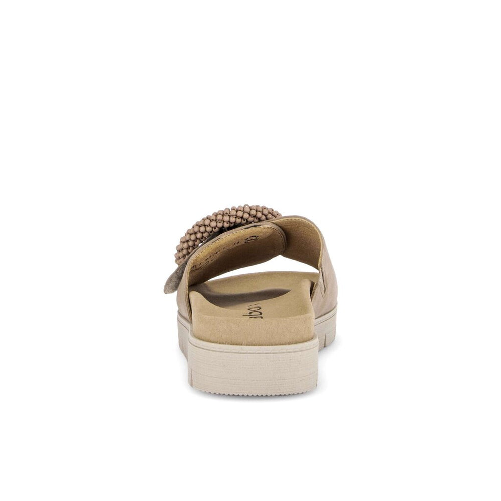 83.745.14 Sandal - Beige Suede||83.745.14 Sandales - Suède Beige