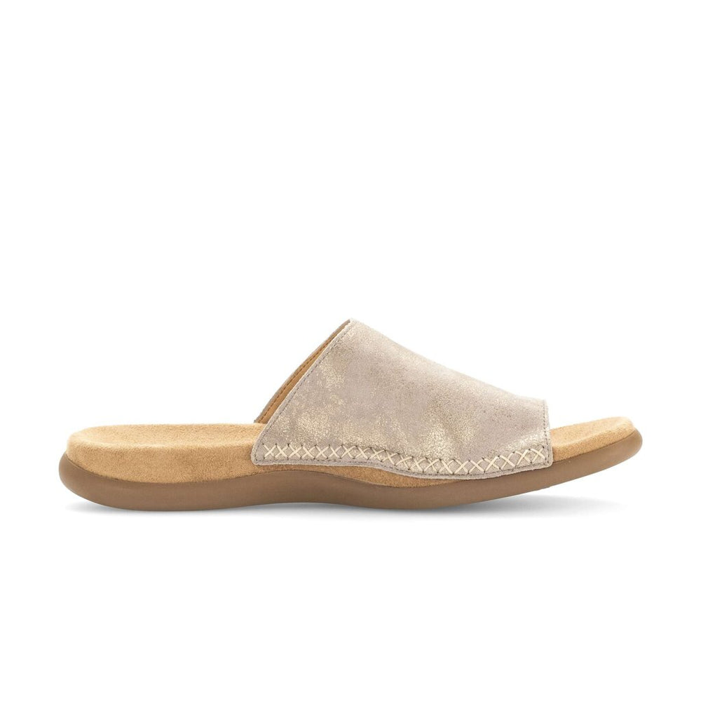 83.700.62 Sandal - Beige Leather||83.700.62 Sandales - Cuir beige