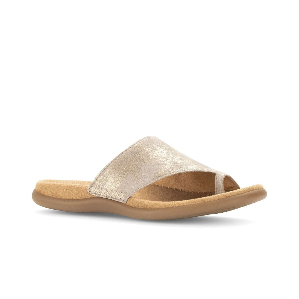 83.700.62 Sandal - Beige Leather||83.700.62 Sandales - Cuir beige