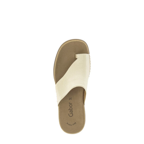 83.700.93 Sandal - Patent Beige Leather||83.700.93 Sandales - Cuir beige patent