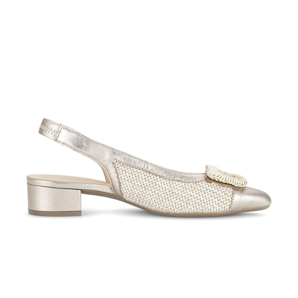 81.526.42 Slingback - Metallic Beige||81.526.42 Escarpins à bride arrière - Beige métallique