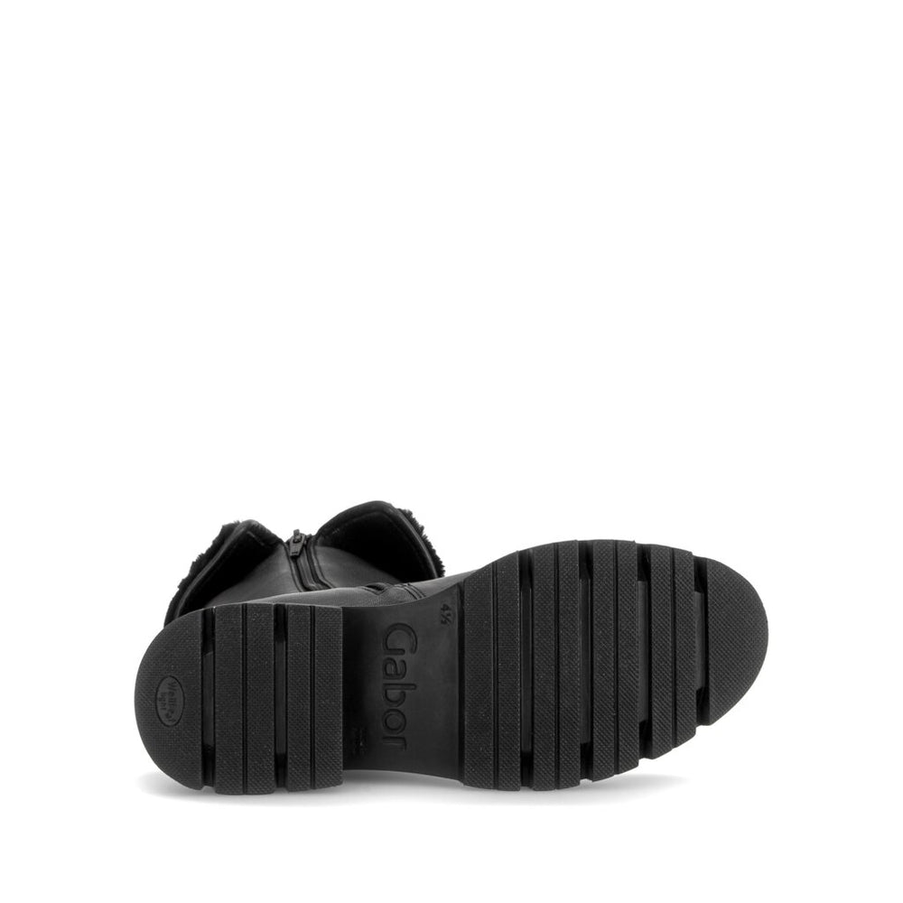 Sonia - Black Leather||Sonia - Cuir noir