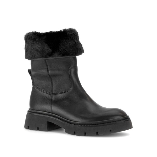 Sonia - Black Leather||Sonia - Cuir noir