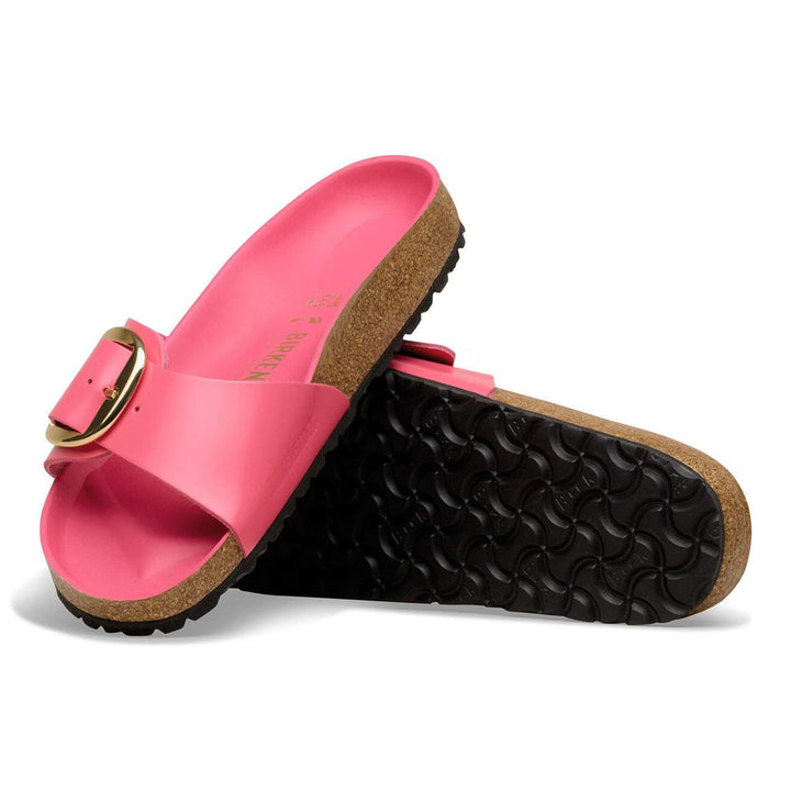 Madrid Big Buckle - High Shine Fuchsia Tulip Leather||Madrid Big Buckle - Cuir brillant fuchsia tulipe