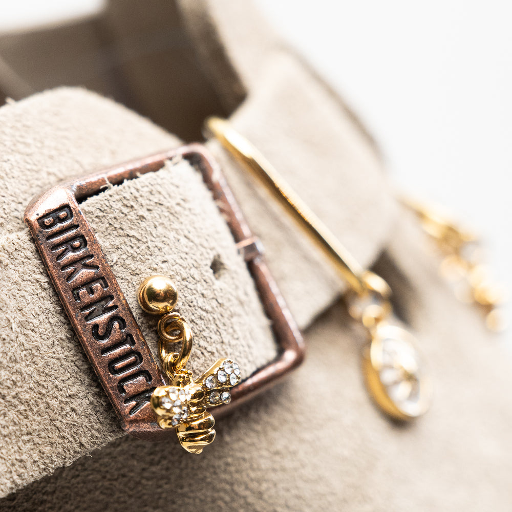Small Daisy Pendant Shoe Charm - Gold||Marguerite breloque à chaussures pendentif - Or