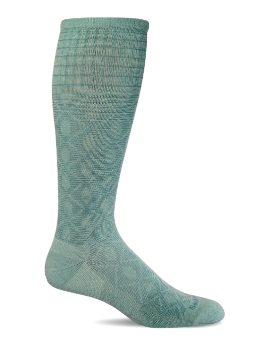 Etched Knee-High Women - Air Moderate Compression (15-20mmHg)