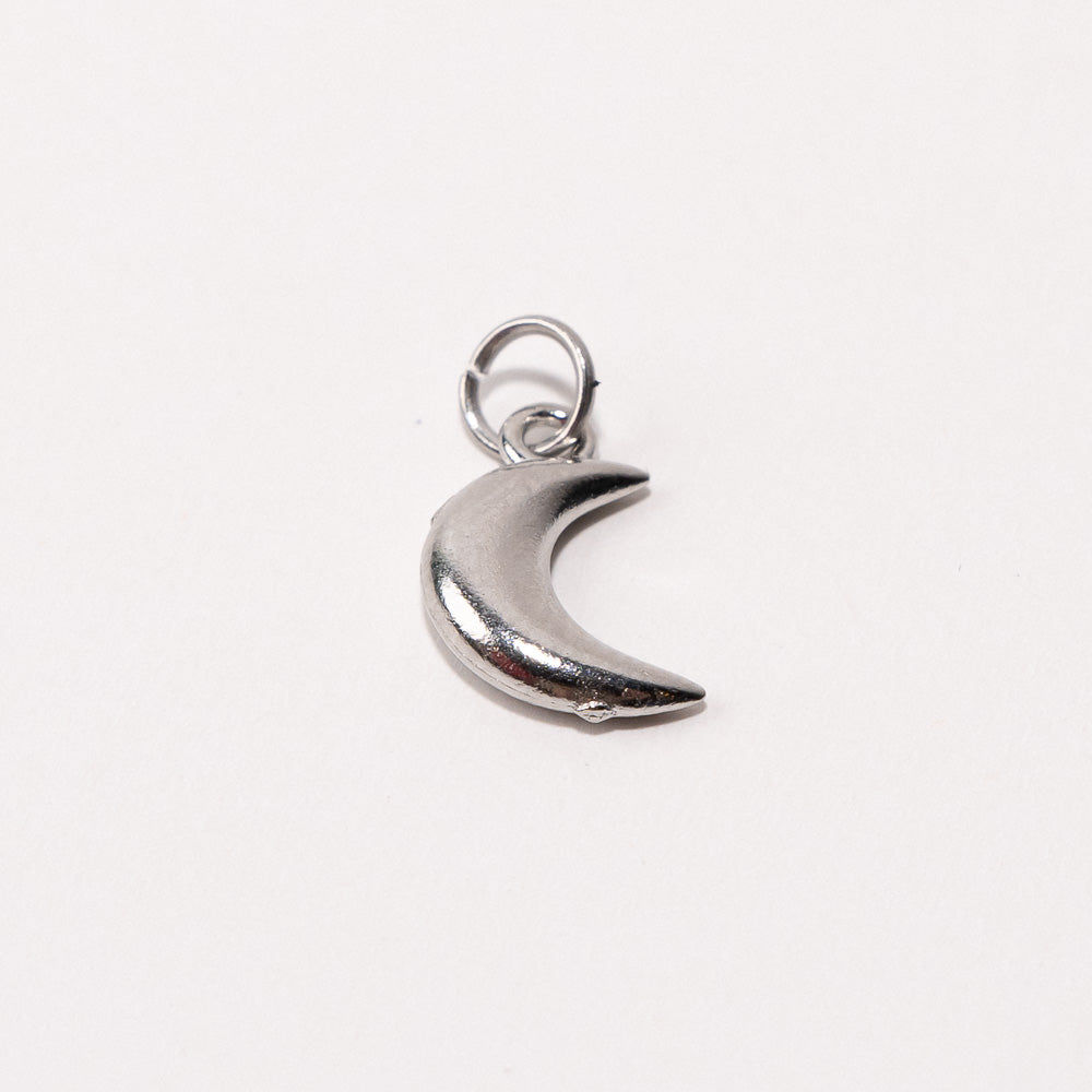 Moon Adjustable Loop Shoe Charm - Silver||Lune breloque à chaussures ajustable - Argent