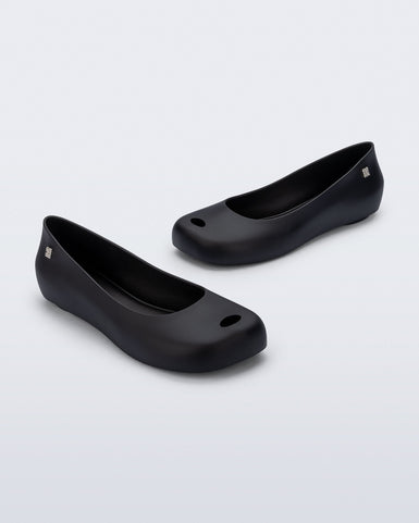 Ultragirl - Black||Ultragirl - Noir