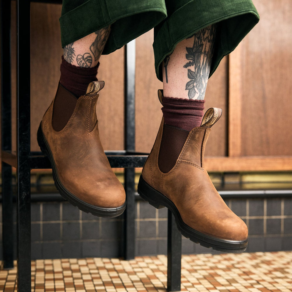 2544 Classic - Teak Nubuck Leather||2544 Classique - Cuir nubuck teck