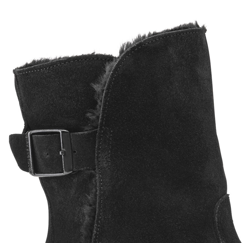 Shearling on sale boots black