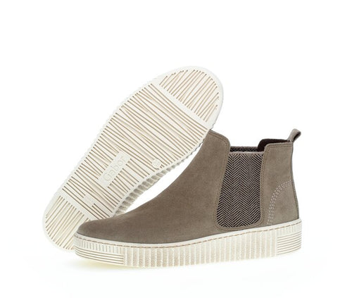 73731.31 - Beige Suede